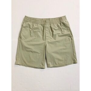 Everlane Short 7"